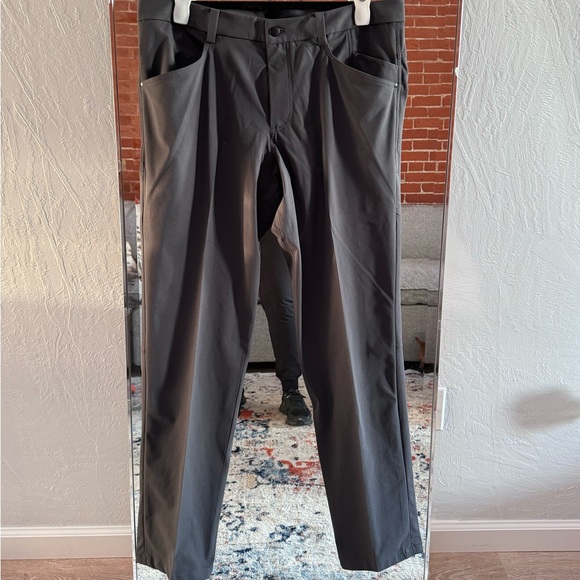 lululemon athletica Other - Men’s lululemon ABC pants Regular fit